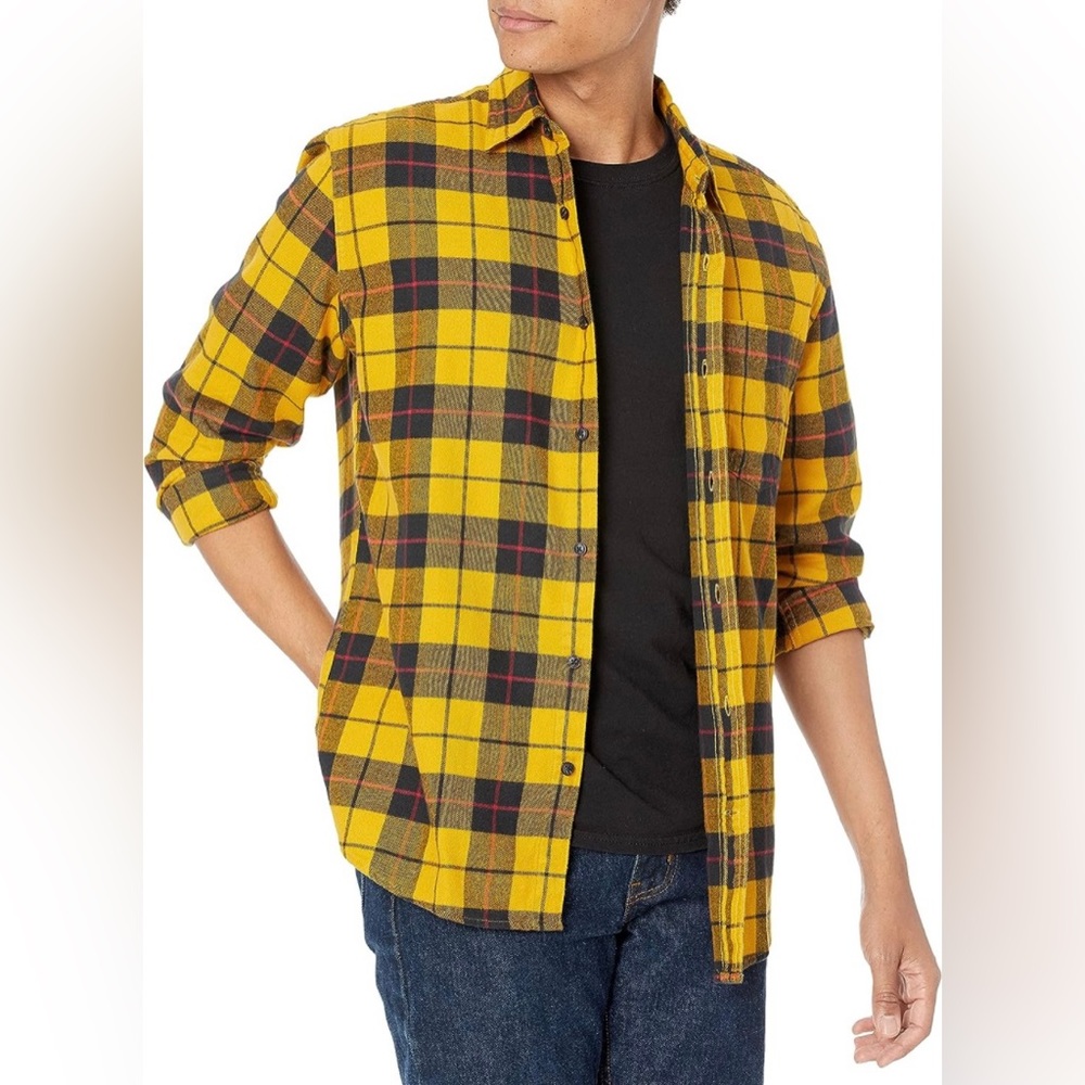 Men’s Regular-Fit Long Sleeve Flannel Shirt